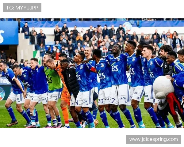 足球比分背后的战术博弈与赛场胜负关键深度解析全景观察